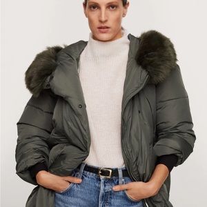 NWT Mango Faux Fur Collar Quilted Coat